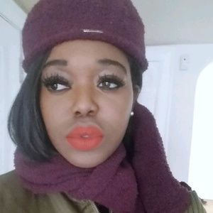 Meet your Posher, Paula